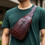 High Quality Croc Leather Portable Men Black Cowhide Waist Bag Fashionable Fanny Pack